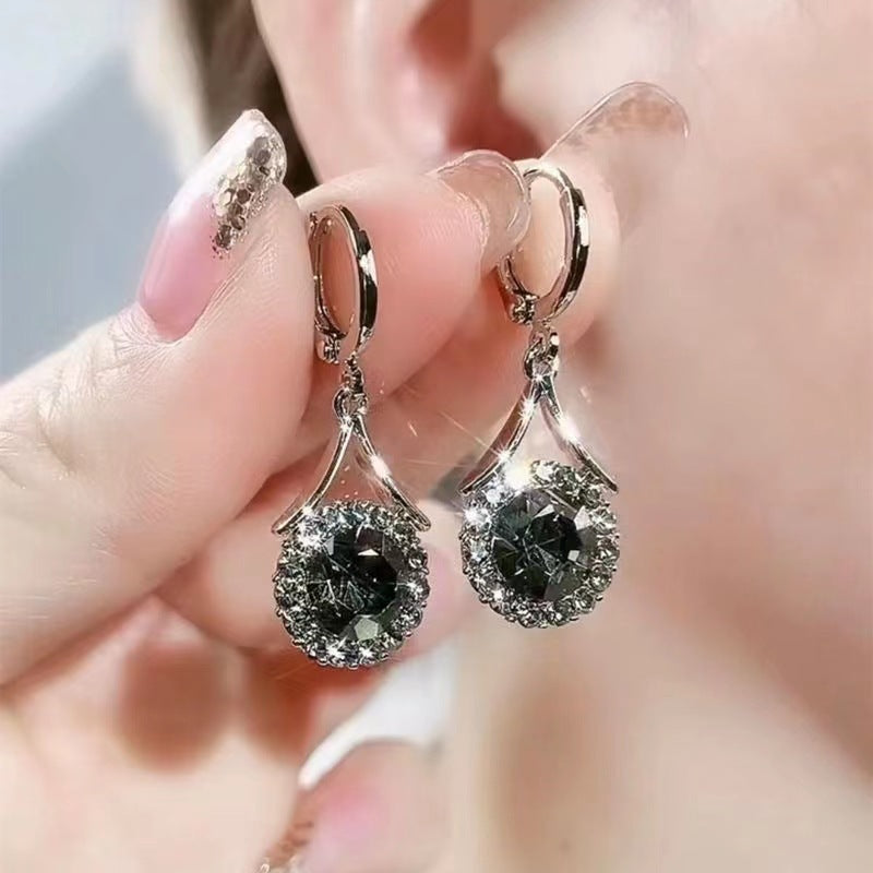 Korean Exquisite Small Diamond Super Flash Round Ear Clip Rings