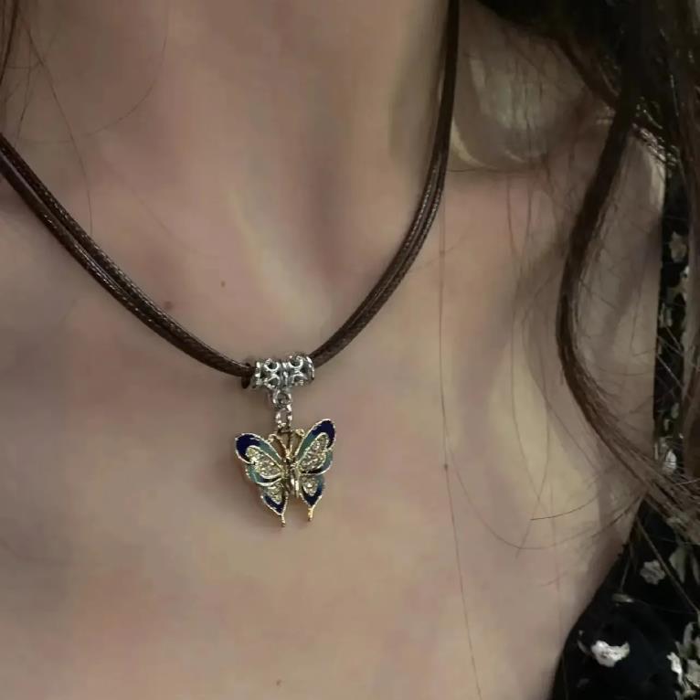 Women's Butterfly High-grade Leather Rope Collar Sweater Trendy Cool Necklaces