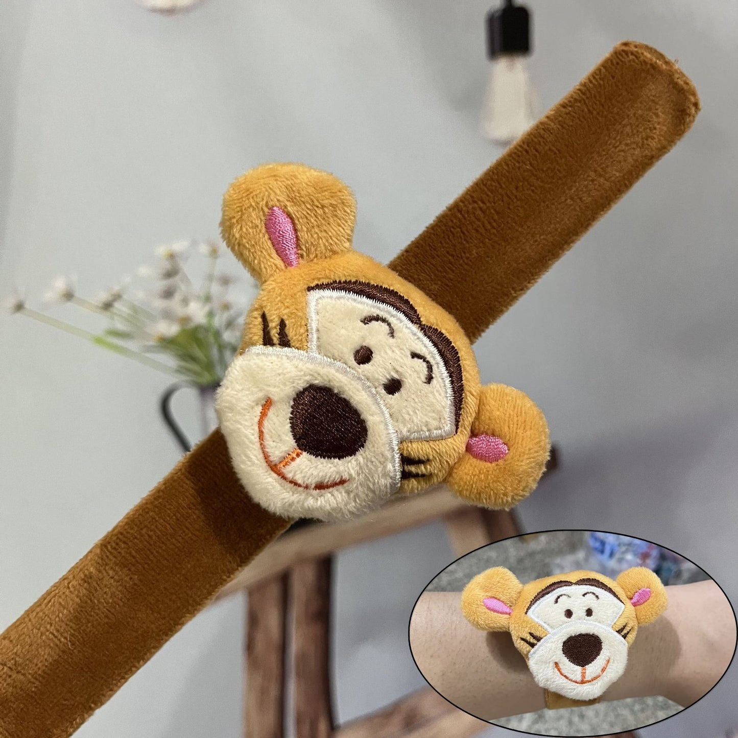 Children's Plush Cartoon Pop Cute Couple Female Slap Bracelet