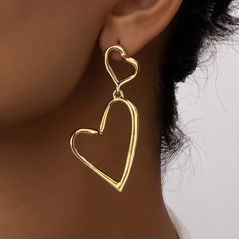 Pair Of Palace Style Love Personalized Eardrops Retro French Female Earrings