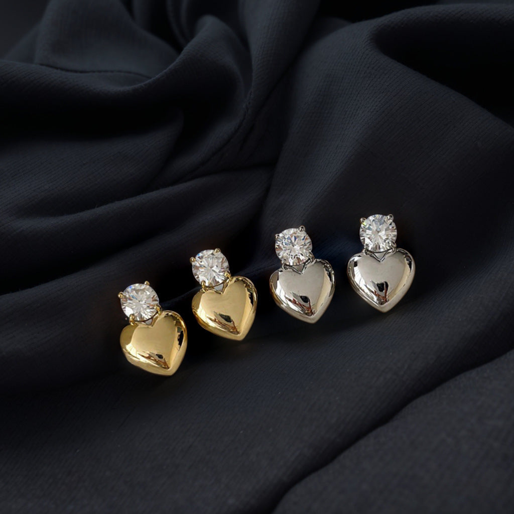 Advanced Diamond Love Heart Female Fashion Light Stud Earrings
