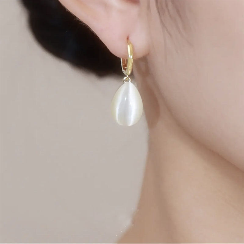 Women's Fashionable Temperament Pearl Design Opal Stone Ear Niche Earrings