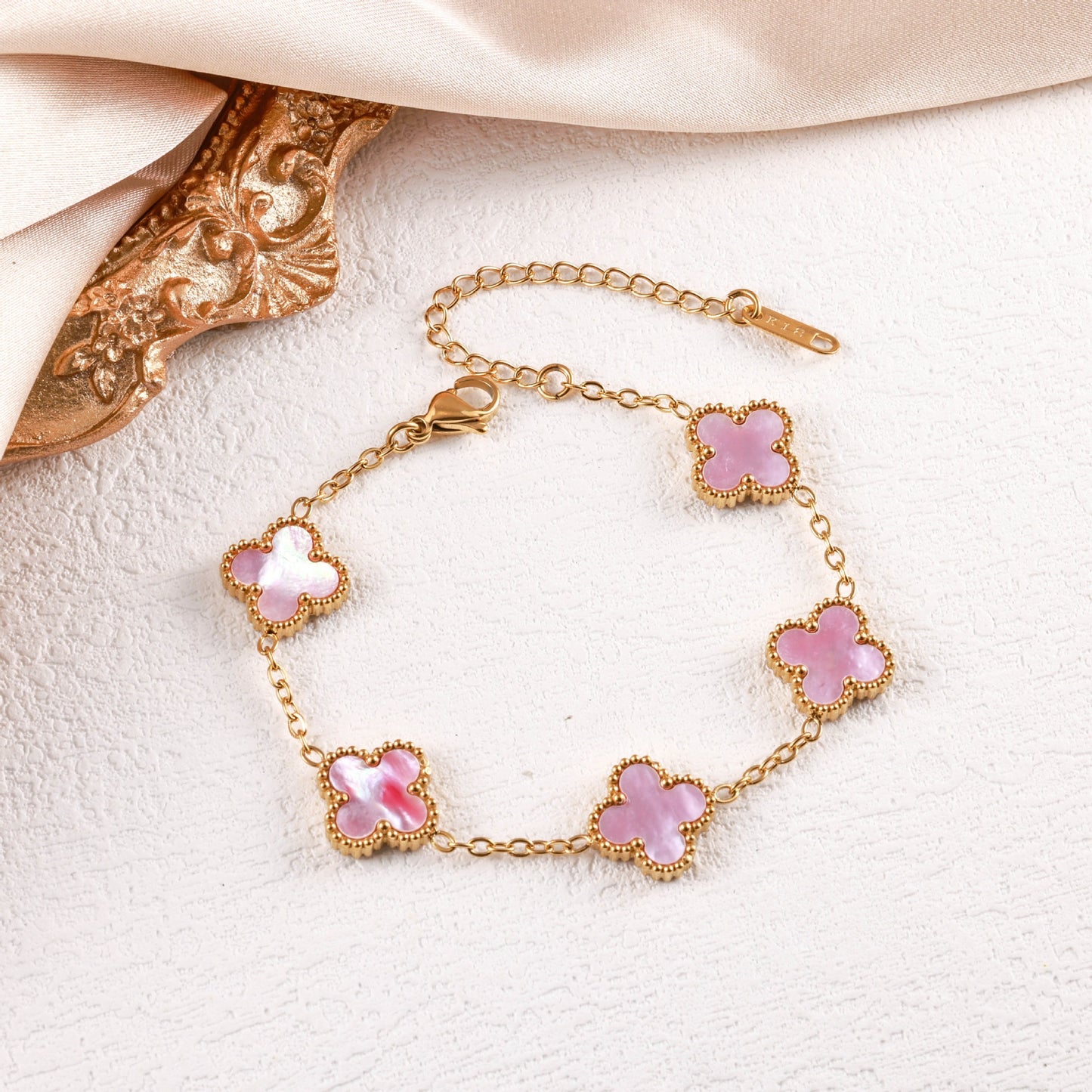 Popular High-quality Titanium Steel Clover Real Fritillary Bracelet