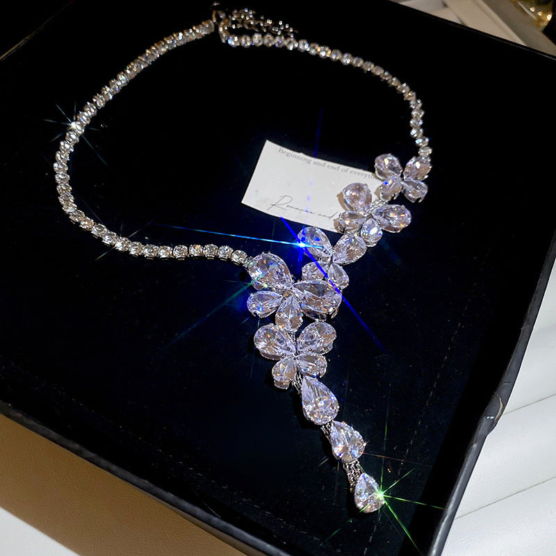 Palace Style Temperamental Minority Clavicle Chain Light Necklaces