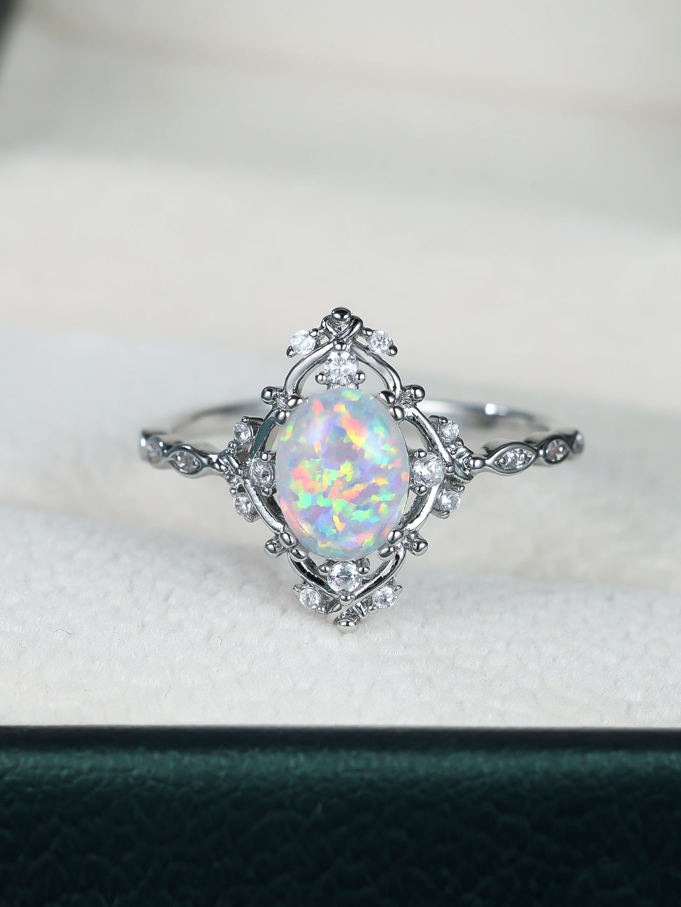 Women's White Opal Fashionable Simple Elegant Daily Versatile Ring