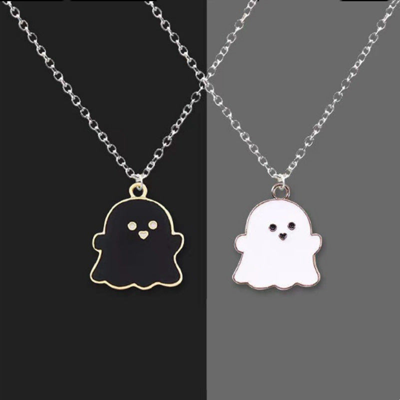 And White Ghost Sweet Cool Creative Necklaces