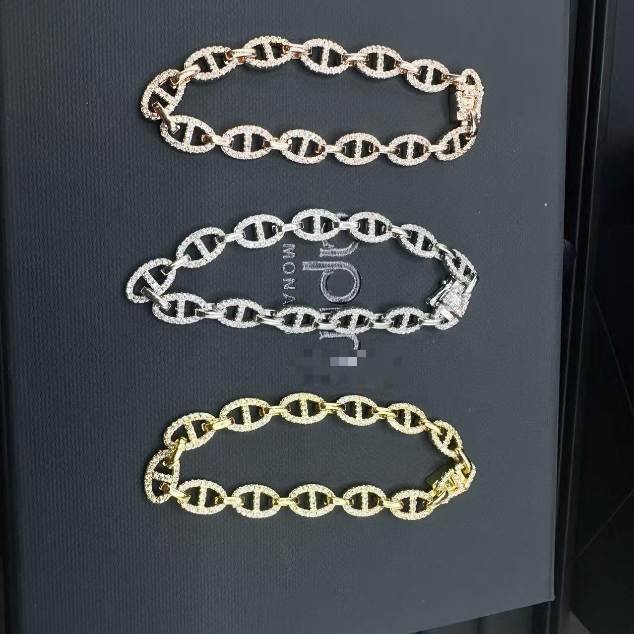 Zi Full Diamond Pig Nose Advanced Bracelet