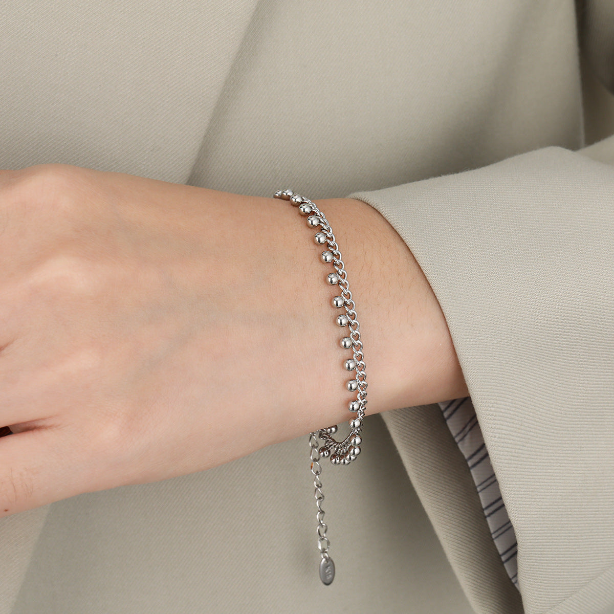 Exotic Style Exaggerated Niche Ball Female Tassel Design Titanium Steel Bracelets