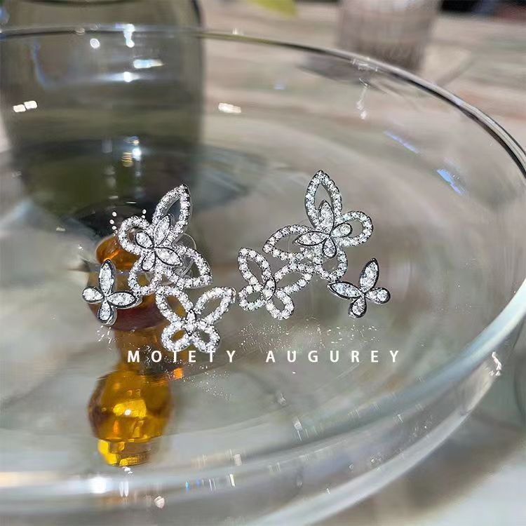 Zircon Butterfly Design Temperament Wild Fashion Mini Stud Earrings