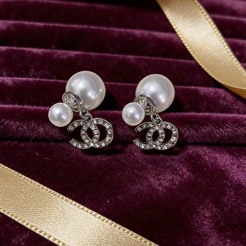 Version Pearl Diamond Classic Style Pairs Of Stud Earrings