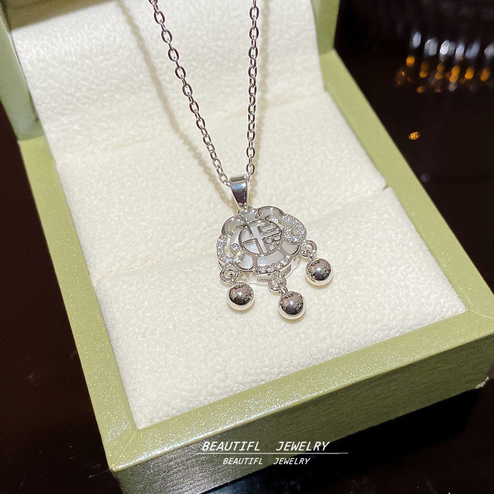 Women's Minority Simple Fashionable Elegant Zircon Clavicle Chain Titanium Steel Accessory Necklace