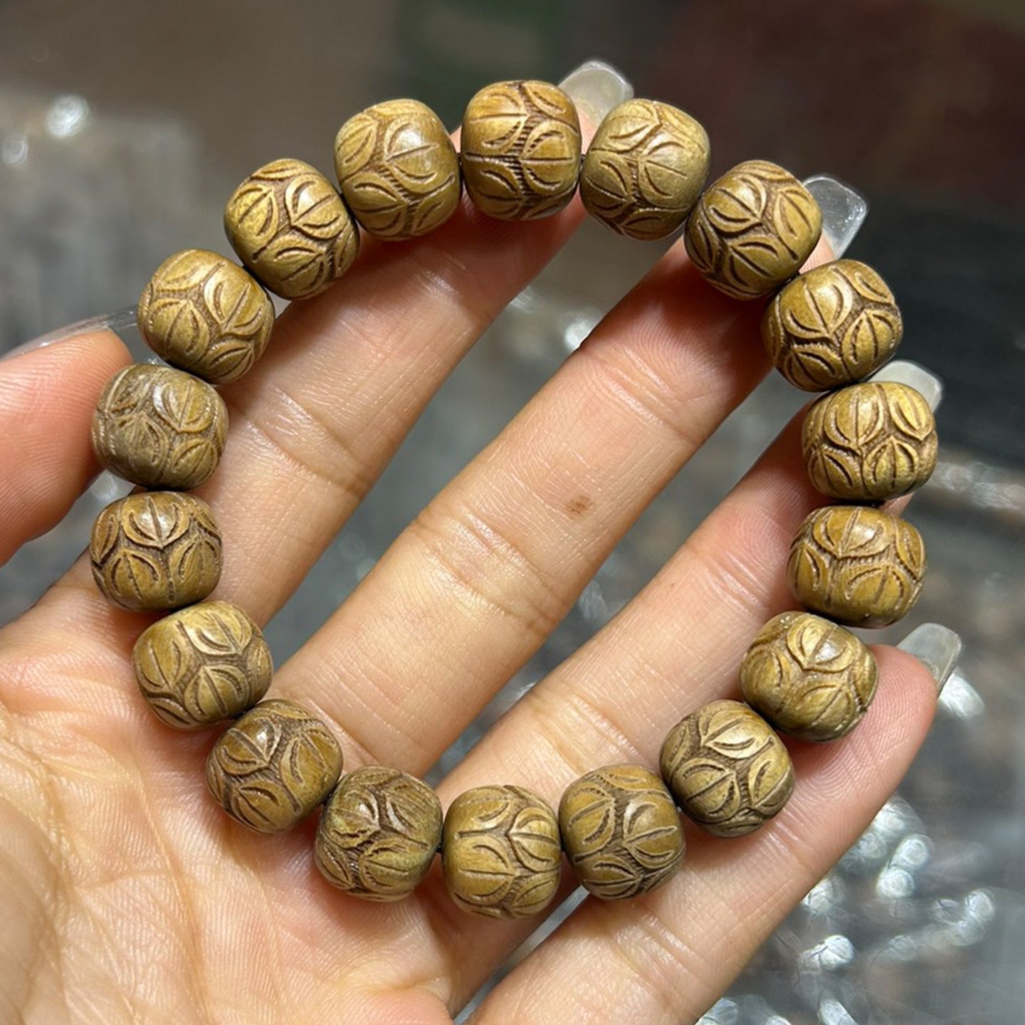 Women's & Men's Natural Green Sandalwood Old Materials Beads Crafts Hand Toy Bracelet