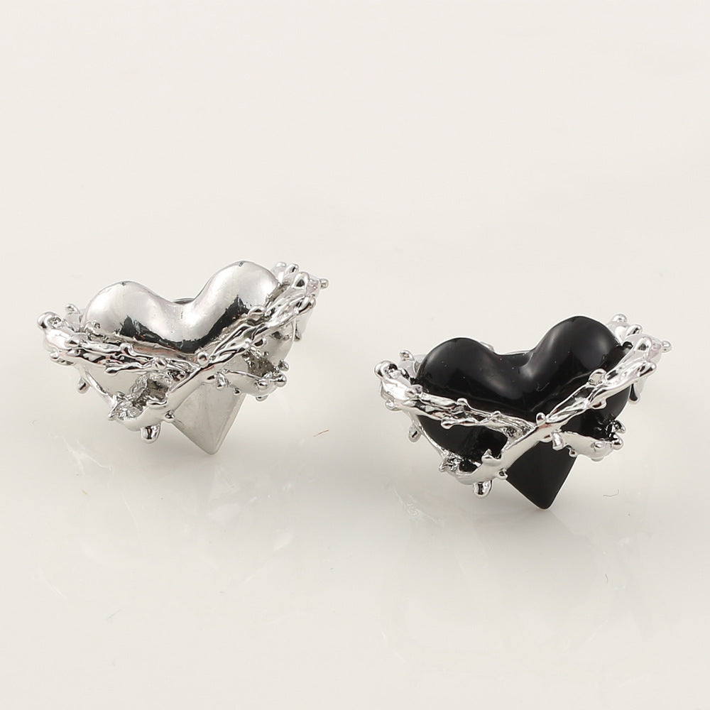 Women's & Men's Locked Heart Metal Thorns Love Heart-shaped Irregular Design Ring