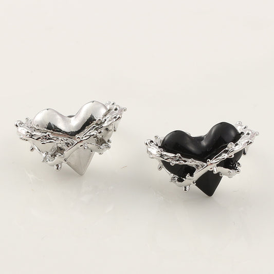 Women's & Men's Locked Heart Metal Thorns Love Heart-shaped Irregular Design Ring