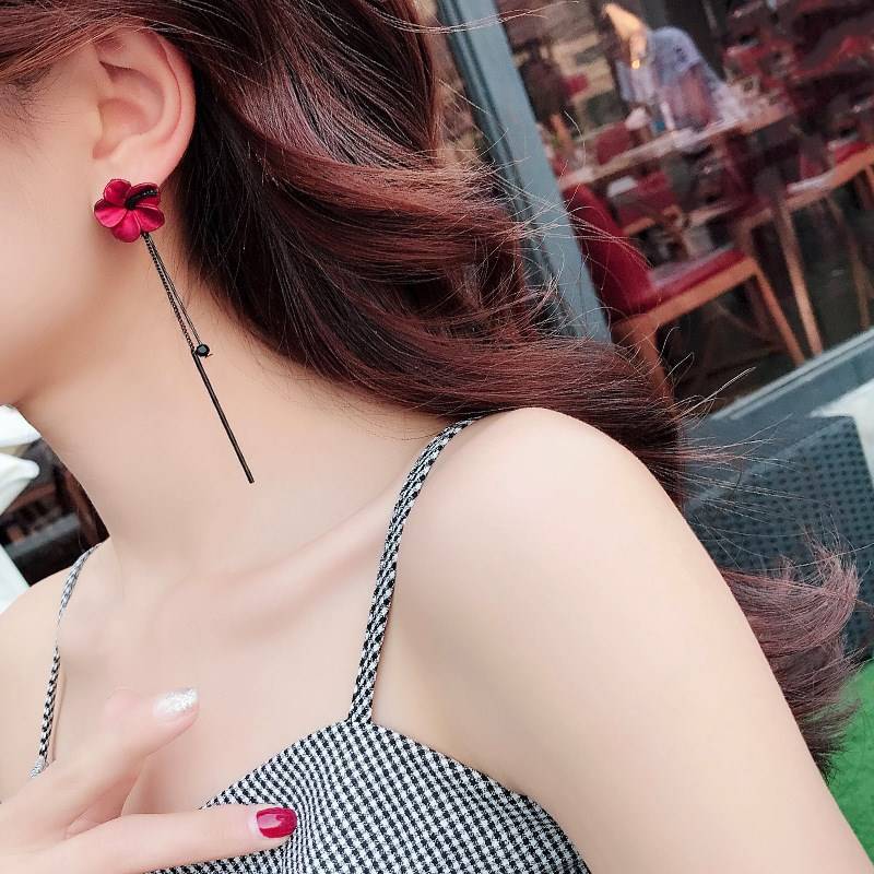 Flower Tassel Refined Long Retro Spray Earrings