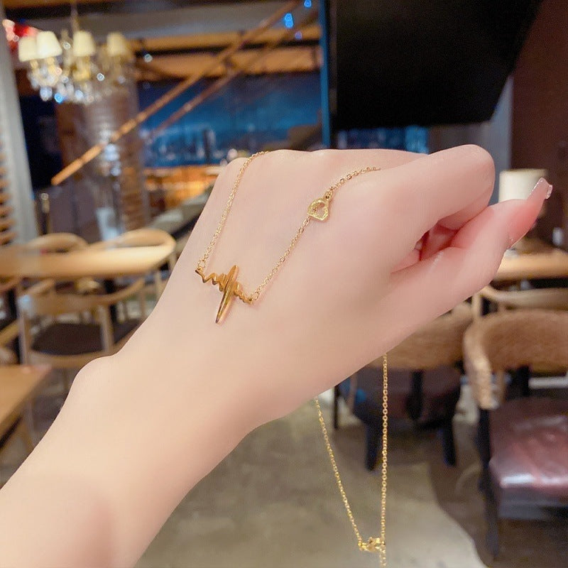 Women's Summer Fashion Heart For Design Simple Light Luxury Cold Style Necklaces