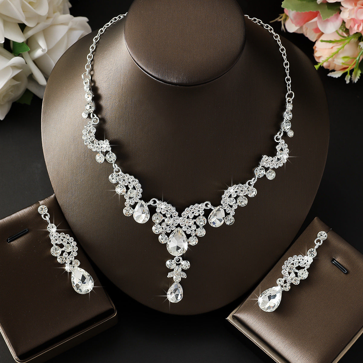 Cool Creative Popular Dress Female Rhinestone Necklaces