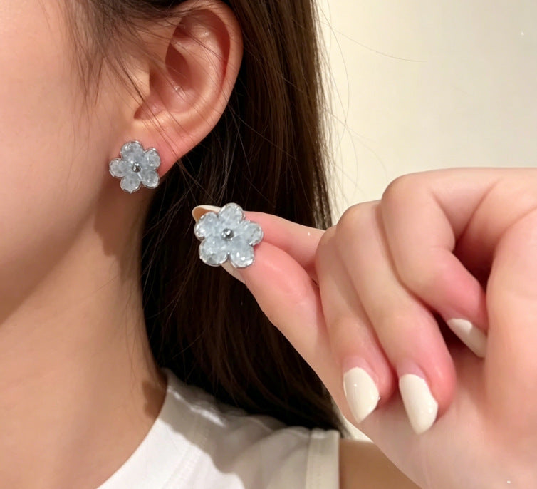Women's Minority Design Fashionable Flower Light Luxury High-grade Temperament Earrings