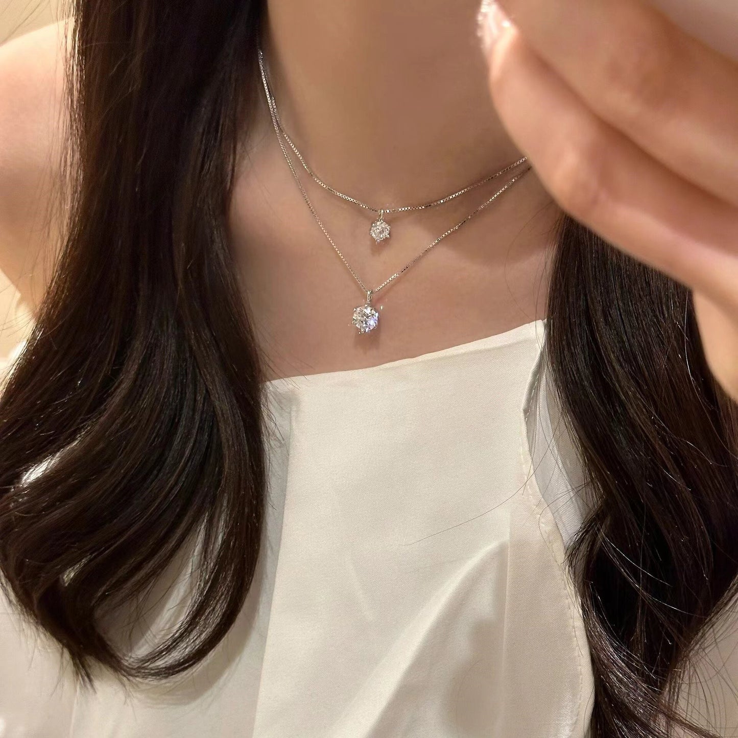 Women's Solitaire Light Luxury Minority High-grade Fashion Style Necklaces