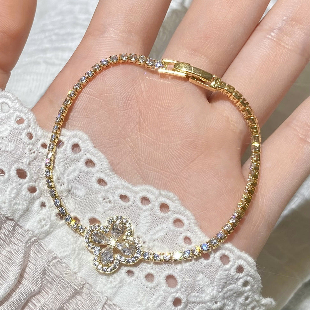 Women's Inlay Fritillary Four-leaf Flower Pull-out Light Luxury High-grade Bracelets
