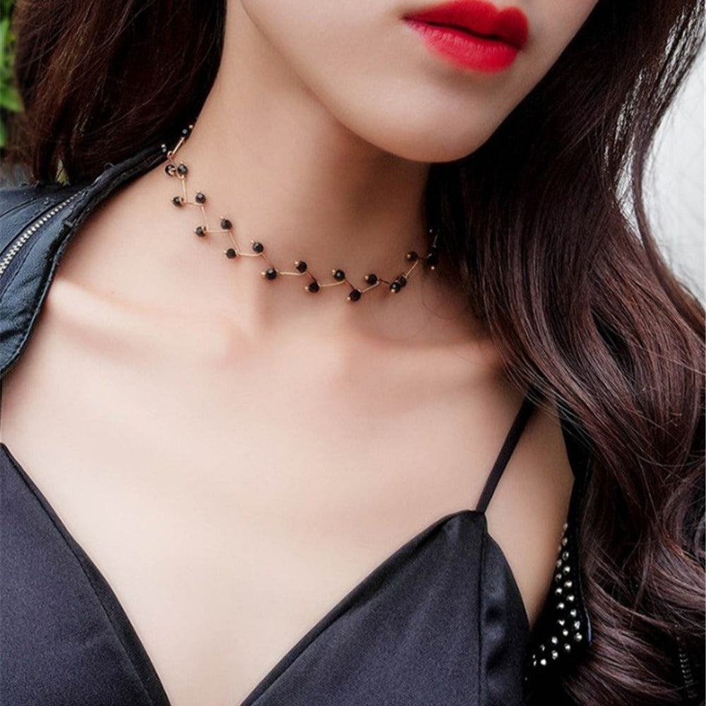 Women's Short Pearl Neck Band Simple Accessories Necklaces