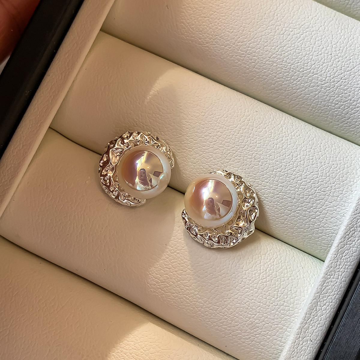 Women's Style Refined Zircon Flower Pearl Light Luxury High-grade Ear Earrings