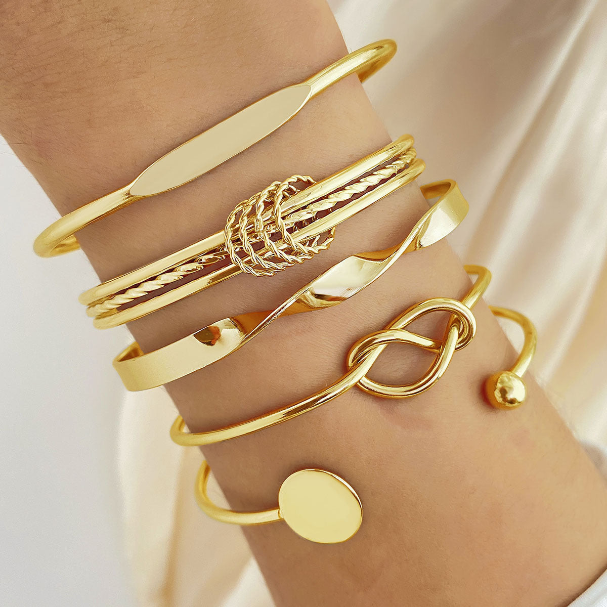 Charming Twist Glossy Irregular Punk Suit Bracelets