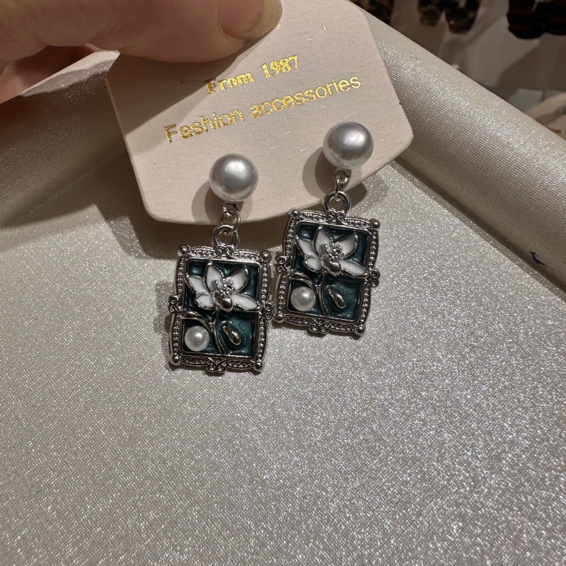 Women's Matte Black Square For Simple Elegant Frosty Stud Earrings