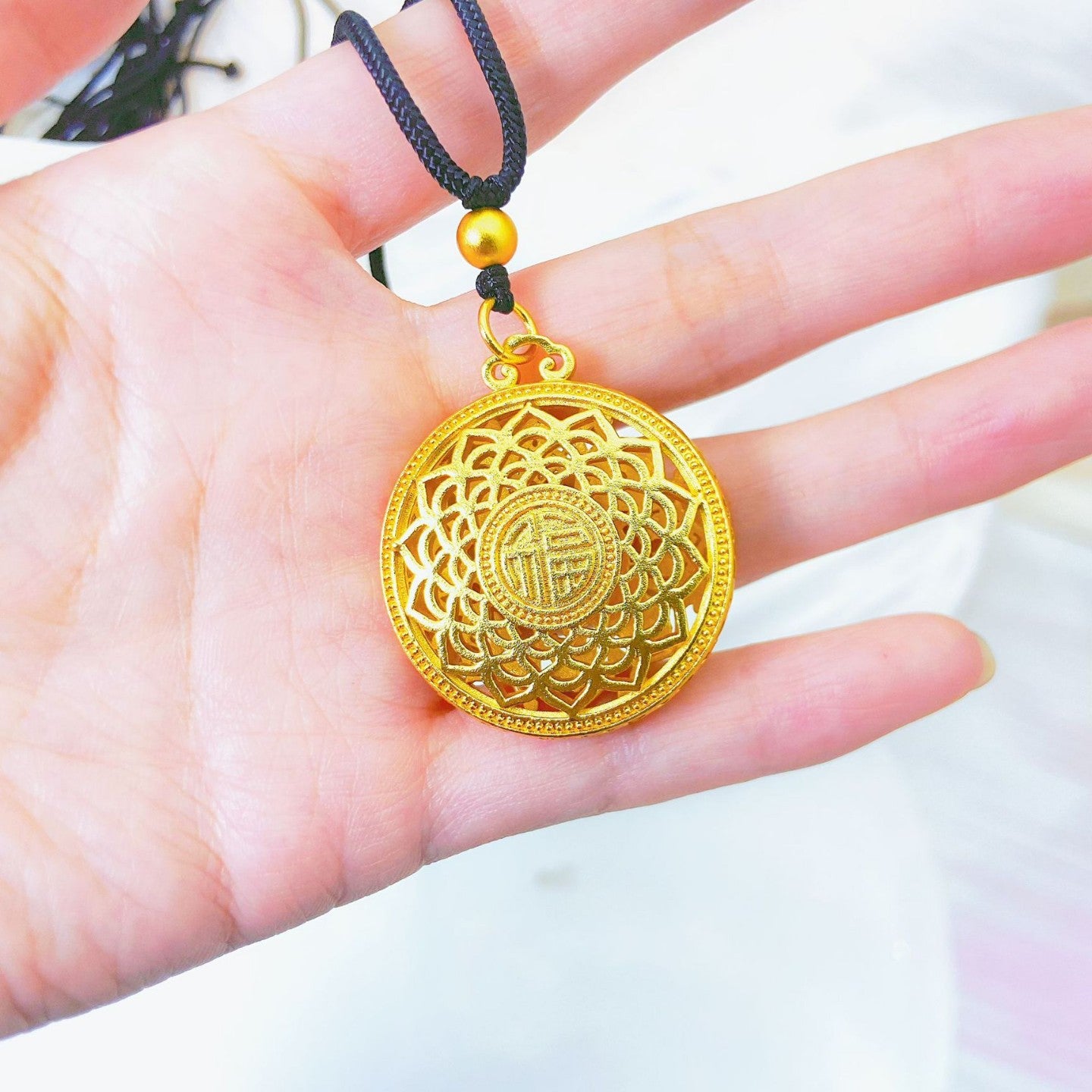 Women's Gold Shop Fu Character Eight Treasures Compass Single Hollow Pendants