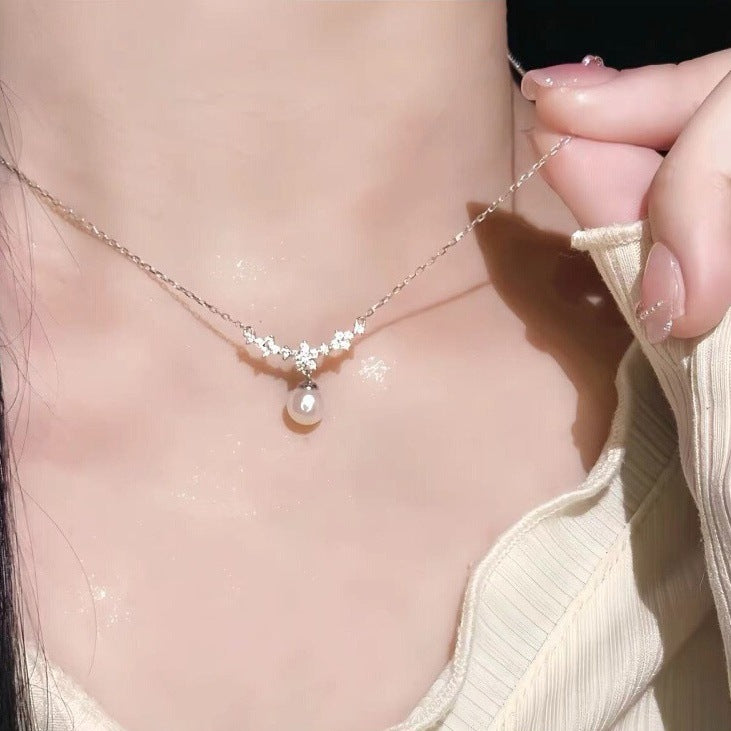 Women's Sier Light Luxury High-grade Design Clavicle Necklaces