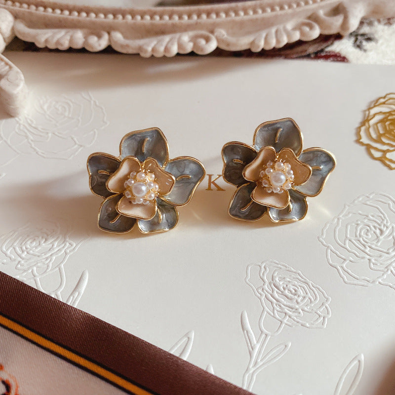 Women's Needle Pearl Flower For Retro Style Oil Painting Stud Earrings