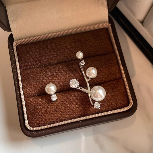 Women's Diamond Pearl Light Luxury High-grade Super Beautiful Stud Earrings