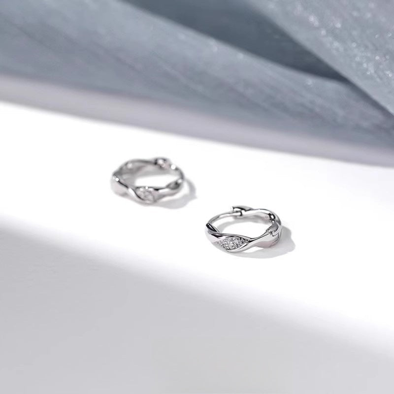 Women's Sier Needle Mobius For Bone Before Sleep Simple Ear Buckle