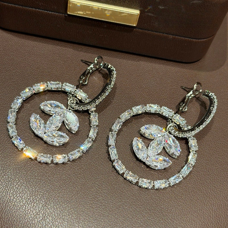 Luxury High-grade Fashion Classic Style Ear Clip Circle Rhinestone Female Earrings