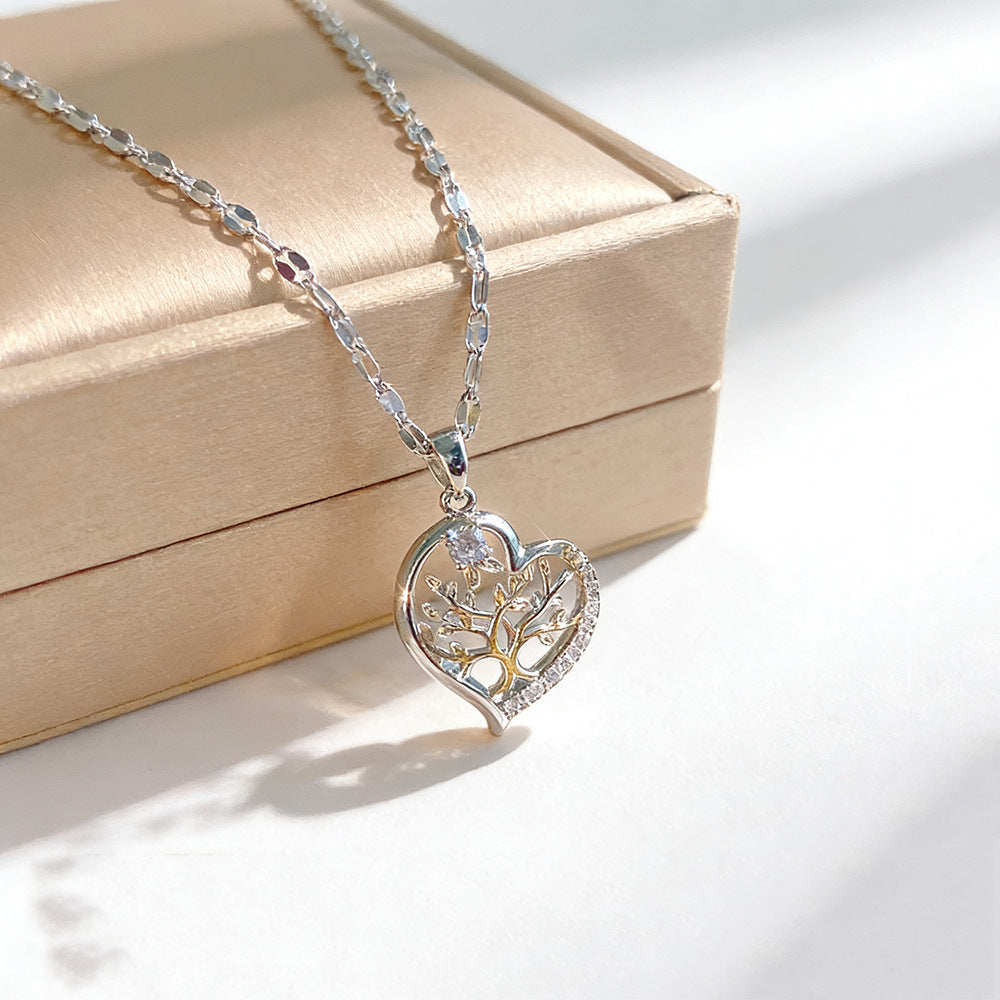 Love Heart-shaped Titanium Steel Female Inlaid Zircon Light Luxury Clavicle Necklaces