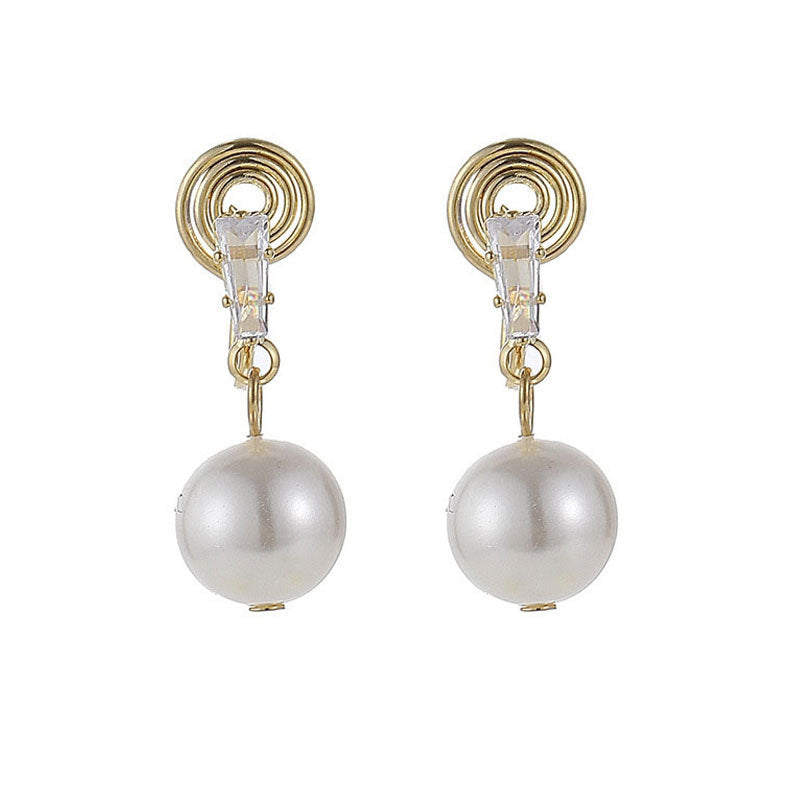 Curved Simple Delicate Pearl Female Without Pierced Earrings