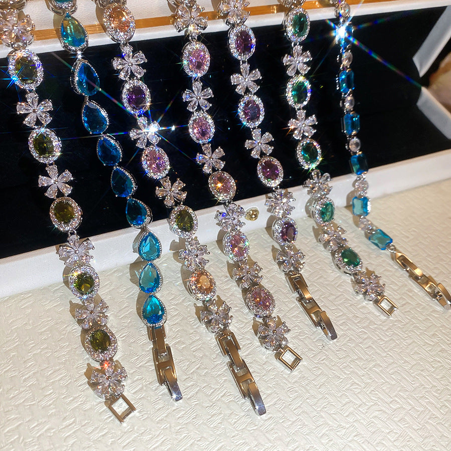 With Diamond Round Exquisite Fashion Retro Unique Design Light Luxury Bracelets