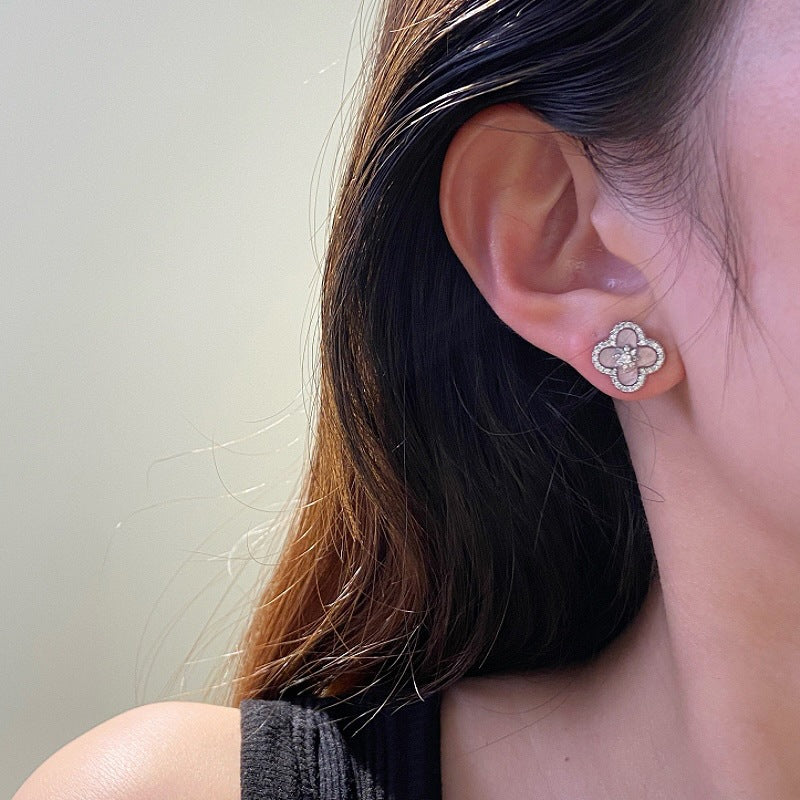 Women's For Niche Design Light Luxury Classic Style Versatile Stud Earrings