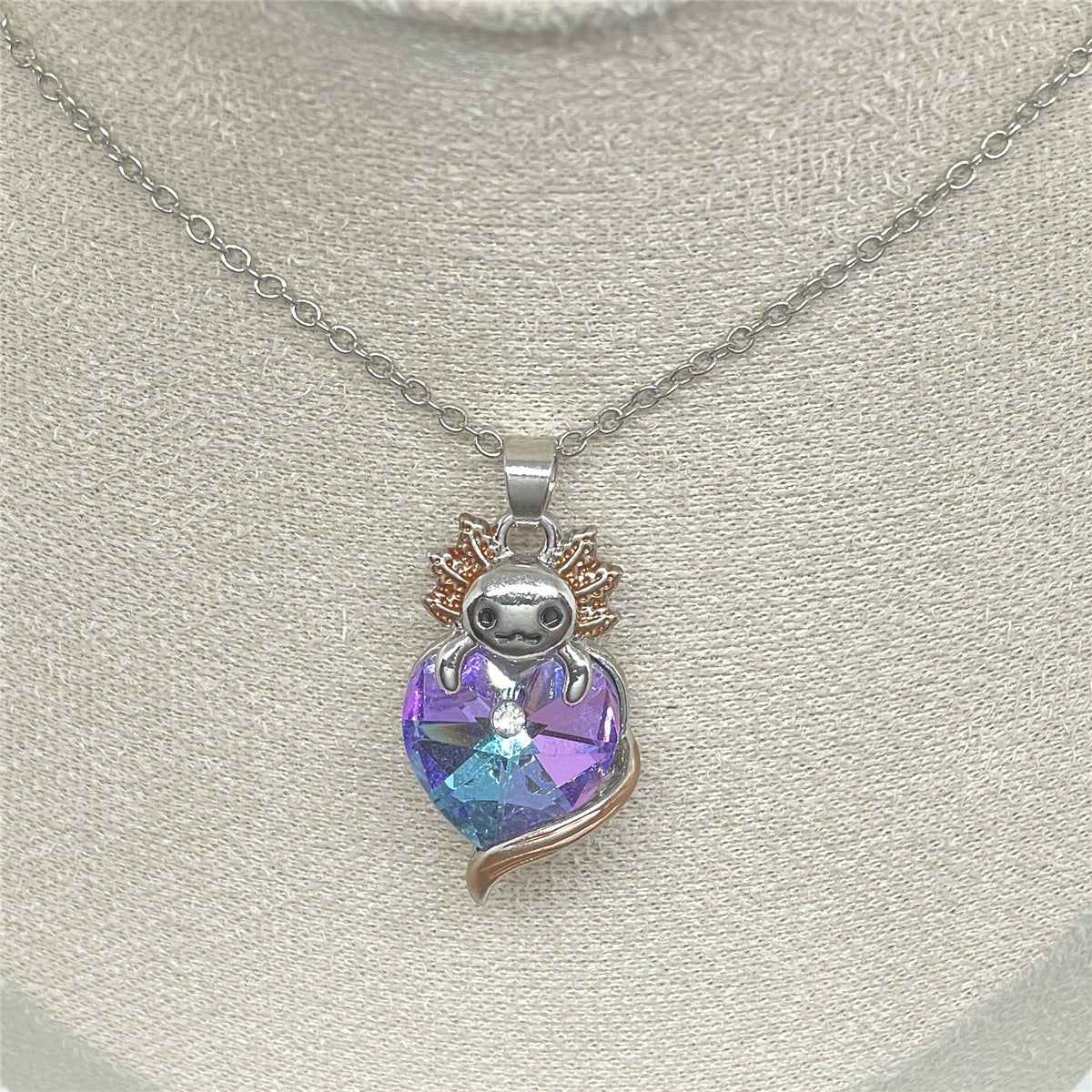 Women's Crystal North American Salamander Fashion Animal Necklace