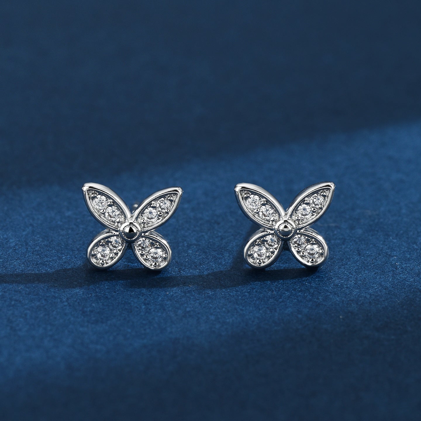 Women's Copper Plated Gold Micro Inlaid Zircon Stud Earrings