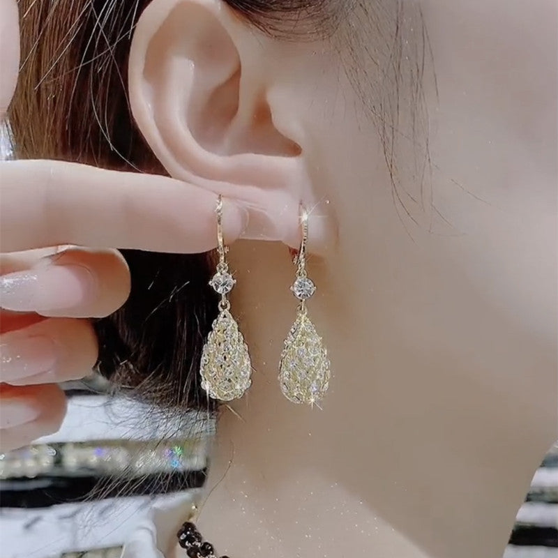 Women's Water Drop Niche Design Fashion Clips Elegant Light Earrings
