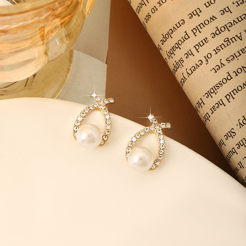 Women's Simple Retro Sier Needle Elegant Pearl Earrings