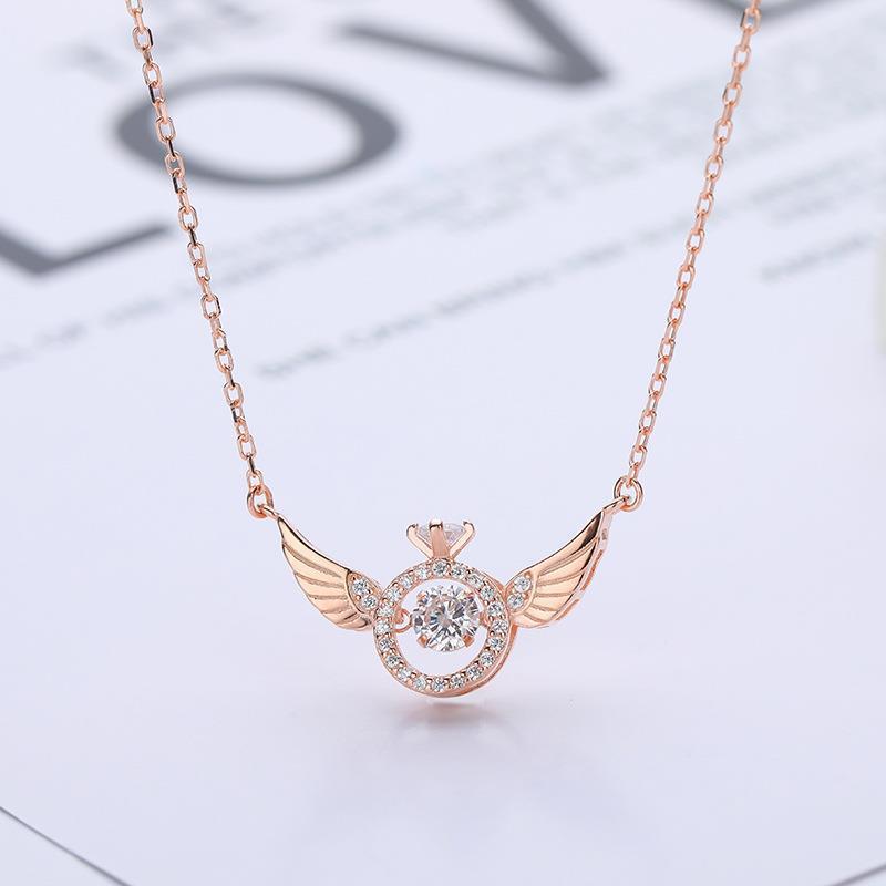 Chain Pulsatile Heart Wings Female Niche Necklaces