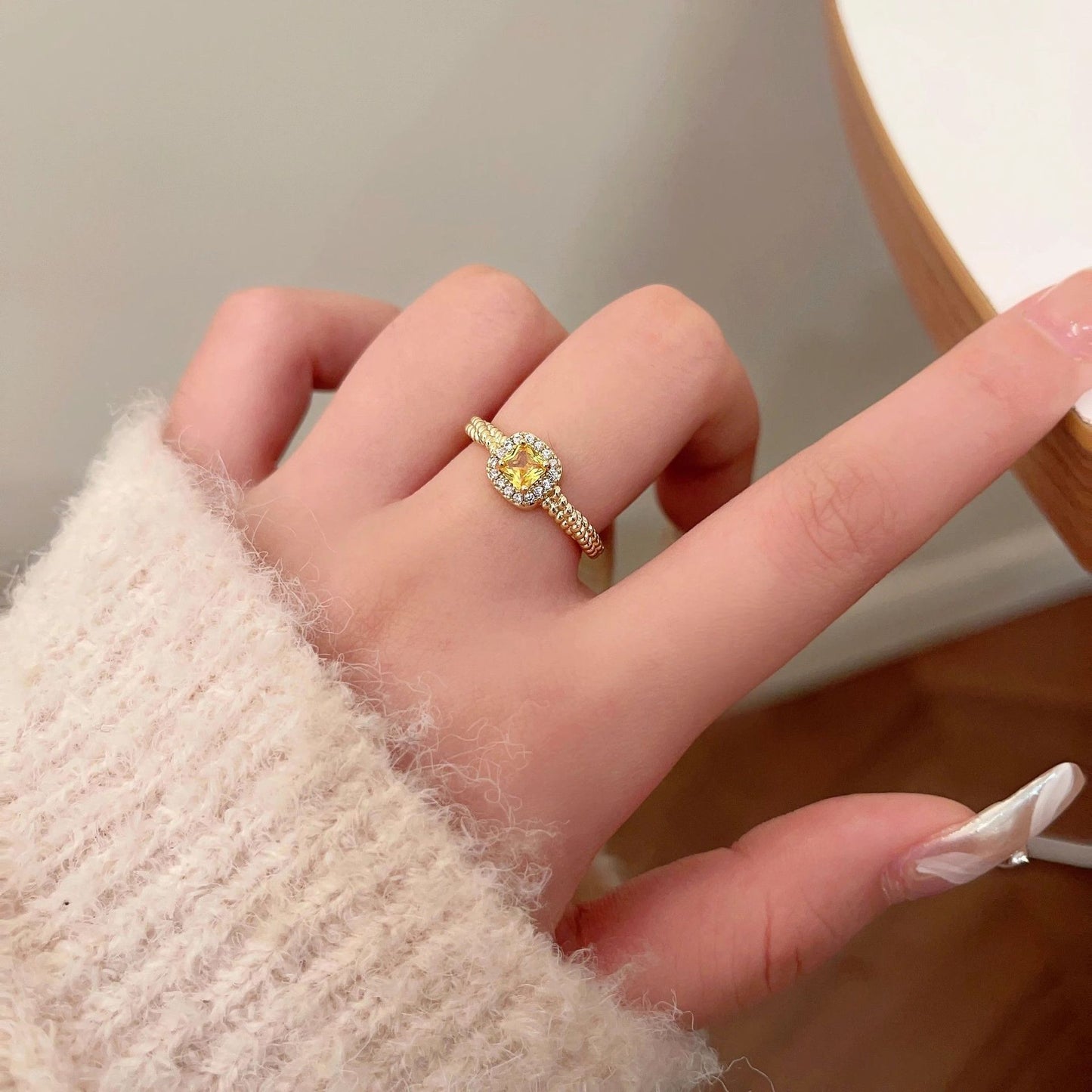 Zircon Simple Female Opening Adjustable Index Finger Light Luxury Rings