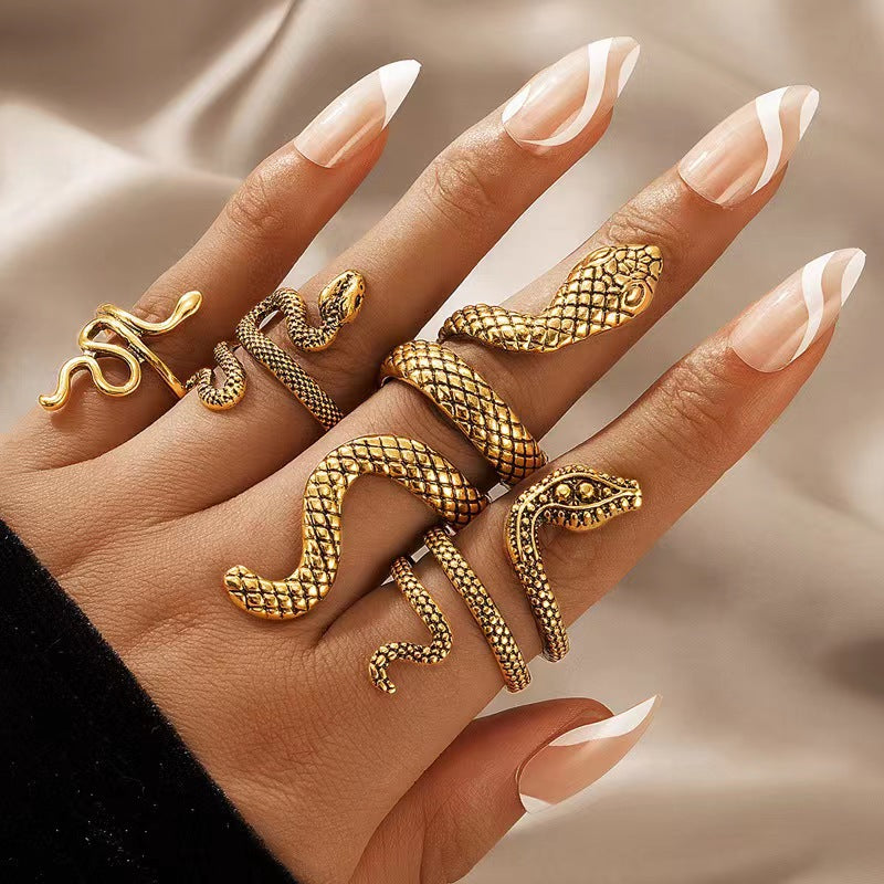 Men's Long Cool Handsome Serpentine Punk Snake-shaped Animal Retro Rings