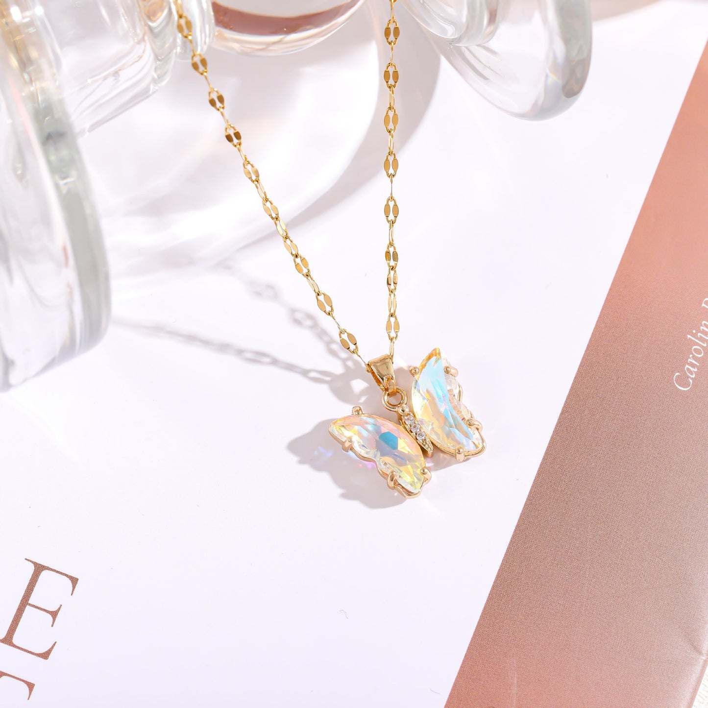 Women's Rhinestone Butterfly Short Light Luxury Crystal Necklace