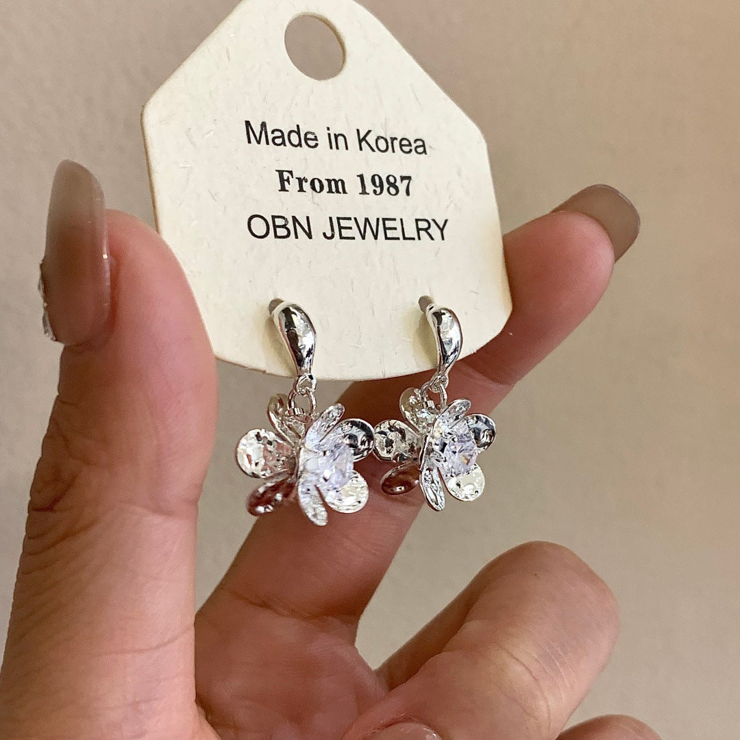 Women's Double-sided Petal Light Luxury Minority High-grade Fashionable Stud Earrings