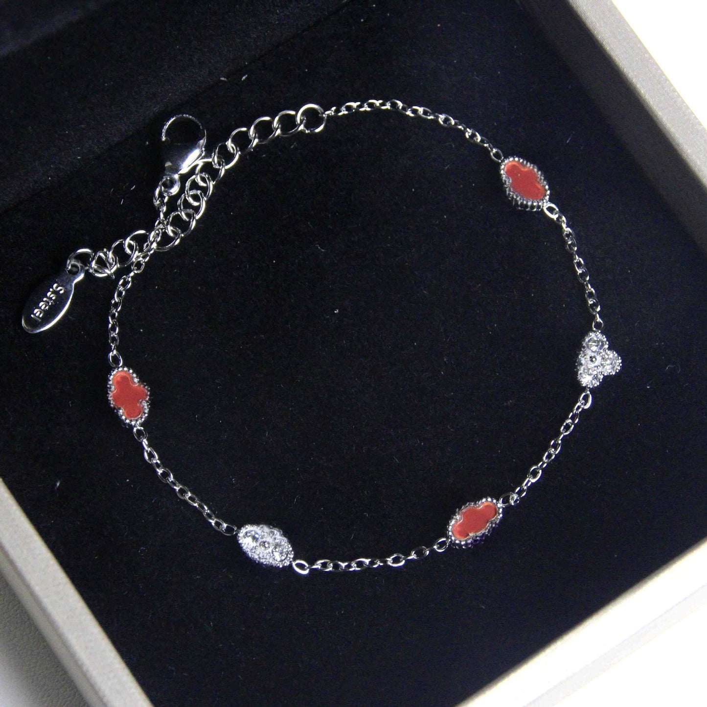 Women's Lucky Diamond Four-leaf Clover Vacuum Electroplating Fashionable All Bracelets