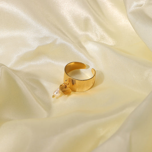 Geometric Independent Packaging Gold Stainless Steel Heart-shaped Pearl Rings