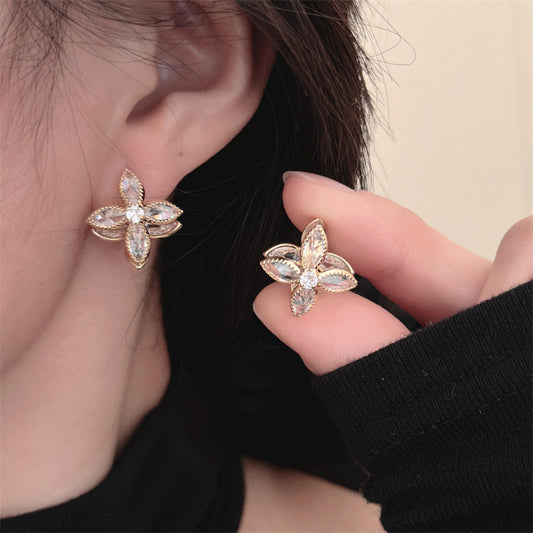 Niche Design Zircon Petals Clip Affordable Luxury Fashion High-grade Double-sided Earrings
